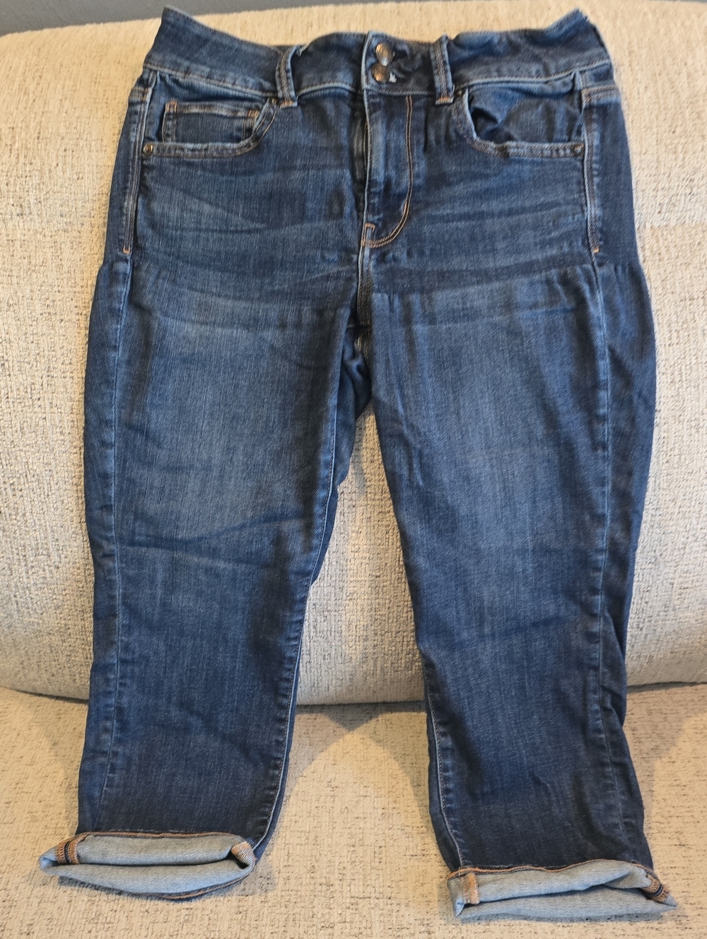 American Eagle Outfitters Next Level Stretch Artist Crop Jeans. Womens Size 12.